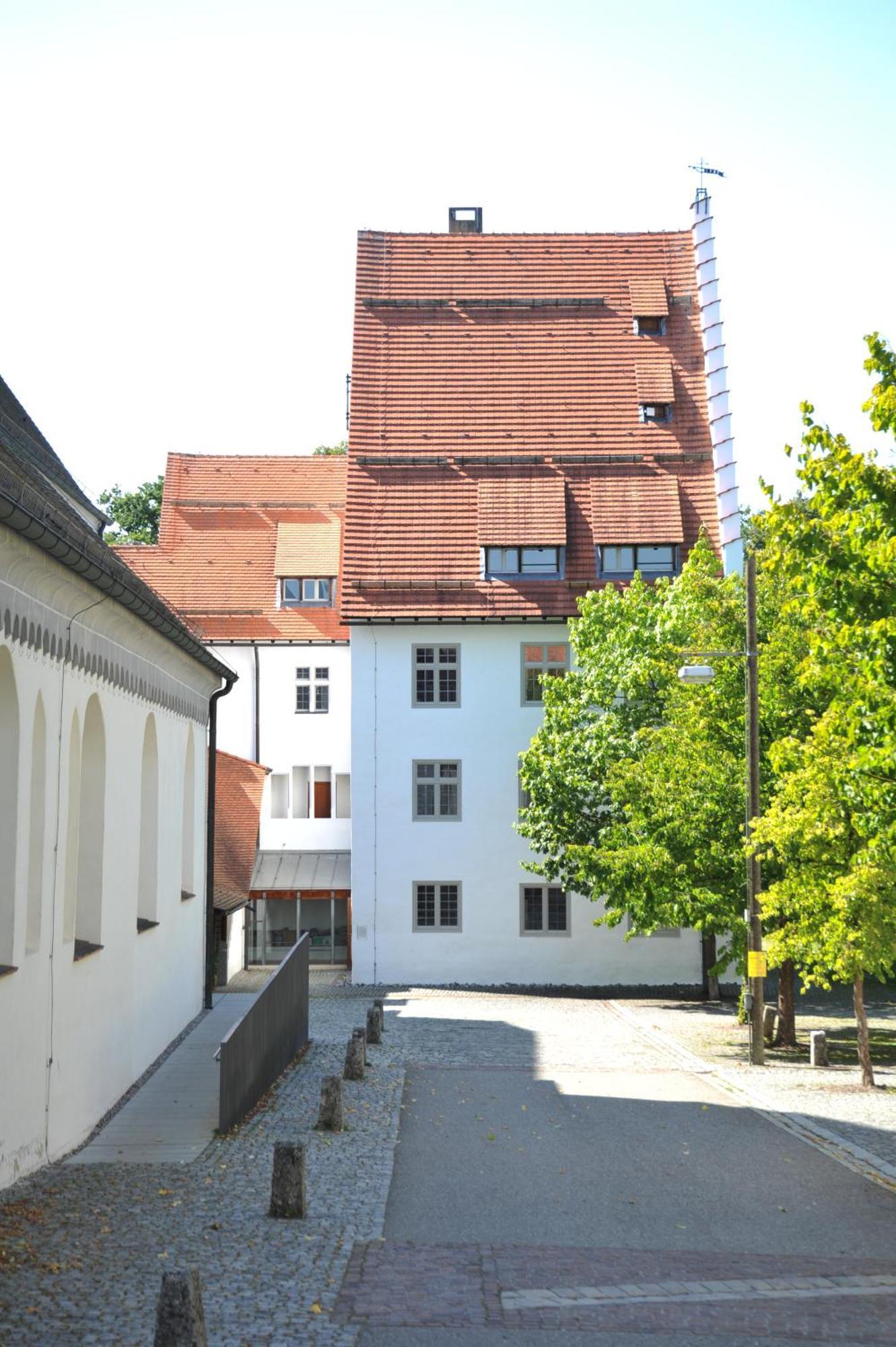 Tagungshaus Kloster Heiligkreuztal Altheim  Buitenkant foto
