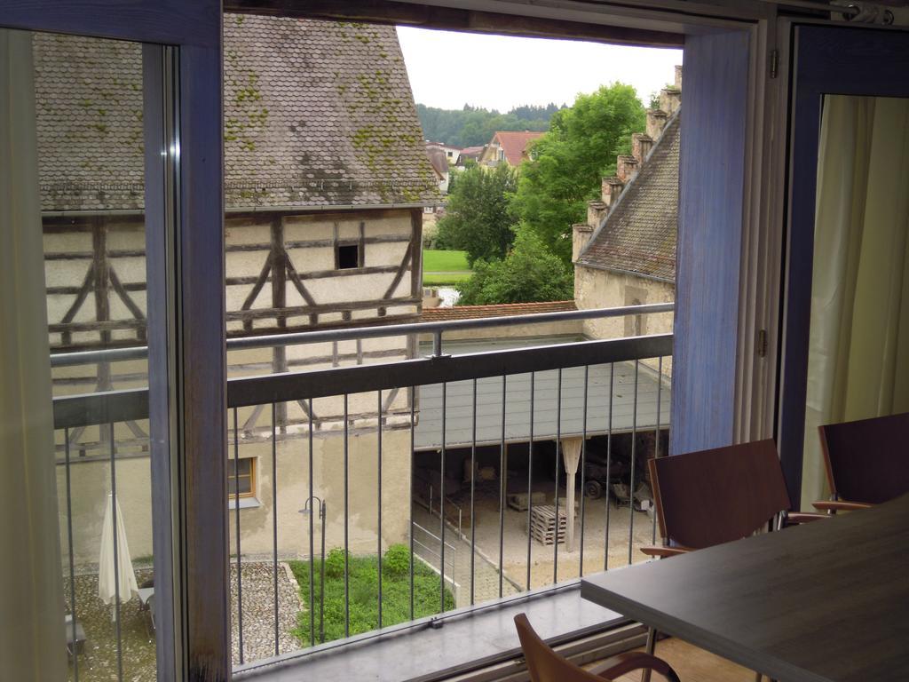 Tagungshaus Kloster Heiligkreuztal Hotel Altheim  Buitenkant foto